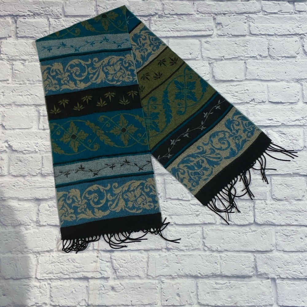 Vintage Patterned Acrylic Scarf with Fringe